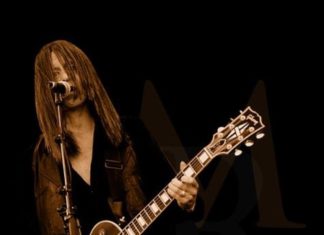 “Έφυγε” ο Mark Reale