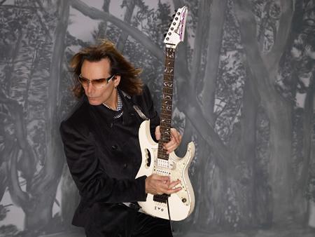 O Steve Vai σε Θεσσαλονίκη και Αθήνα 5 και 6/11
