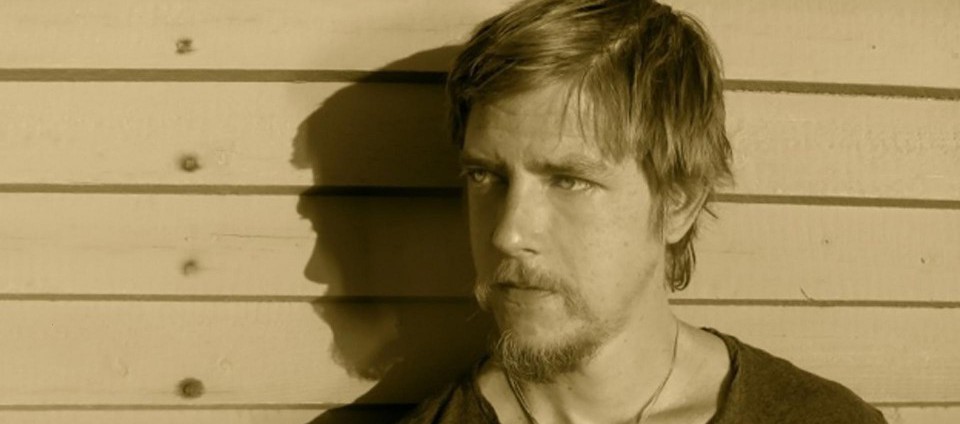 Ο Paul Banks Παρασκευή 15 Φεβρουαρίου 2013 στο FUZZ Club paul banks
