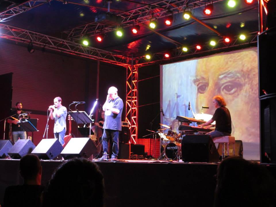 “Τι με κοιτάς;…Γιάννης Κούτρας – Απόστολος Ρίζος