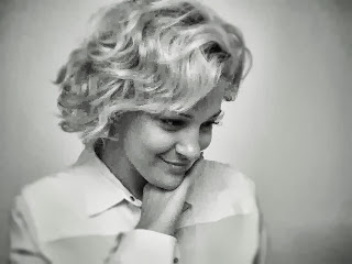 ” ‘Ανω Τελεία” ~ Κυκλοφορεί στις 2 Οκτωβρίου ο νέος δίσκος της Νατάσσας Μποφίλιου