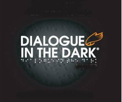 «Dialogue in the Dark» στο Θέατρο Badminton