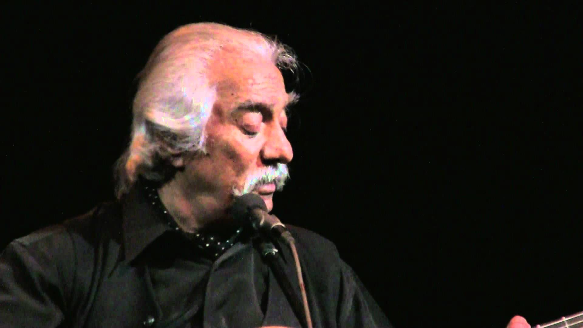 Ο Κώστας Χατζής στο Ρυθμό Stage