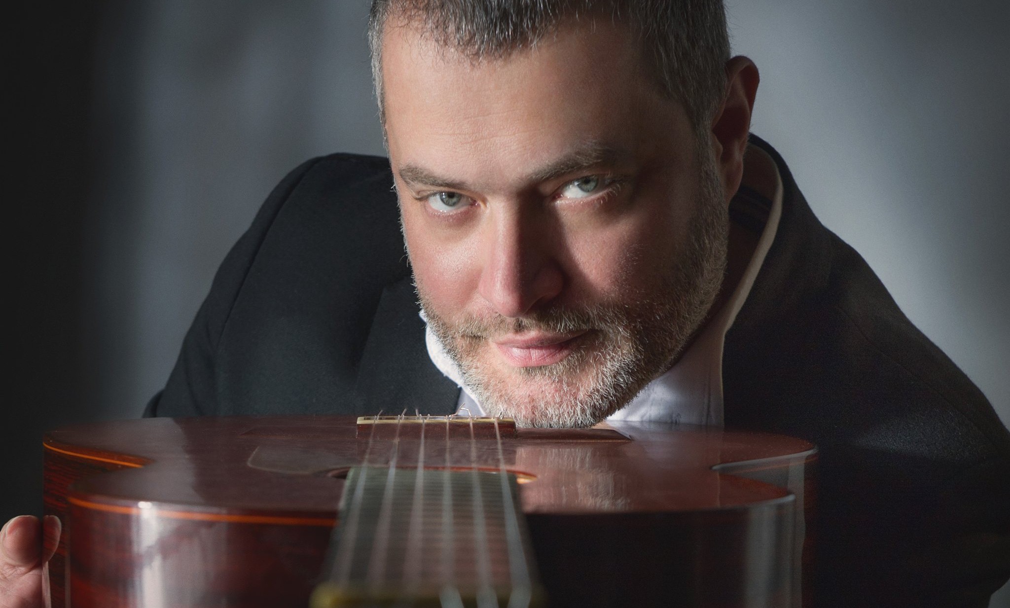 Ο Παναγιώτης Μάργαρης «Με τη μαγεία της κιθάρας» στον Ιανό για 3 Κυριακές