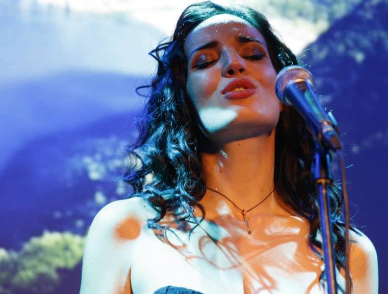 Μαρία Αναματερού “Μια αστραπή η ζωή μας, μα προλαβαίνουμε” live @ Lobby