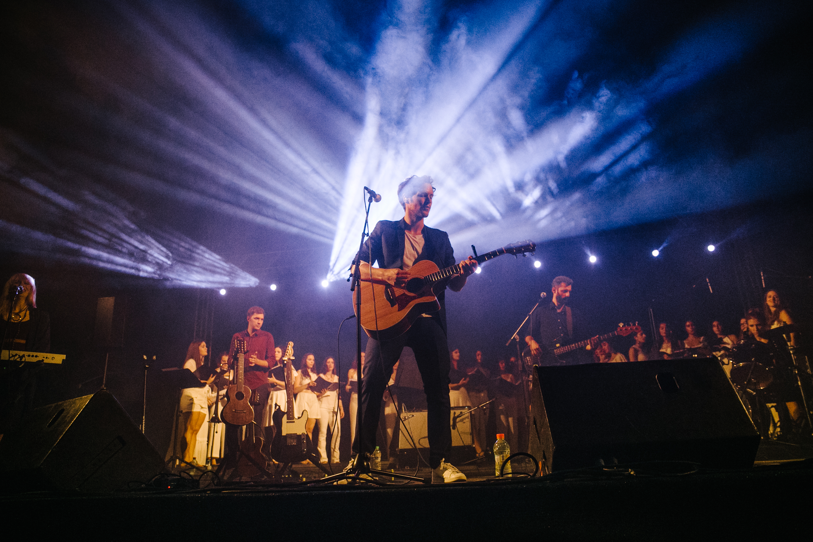 LEON OF ATHENS | Πειραιώς 260 – Κήπος | TΡΙΤΗ 05 ΙΟΥΝΙΟΥ | Συμμετέχουν οι CΗΟRES