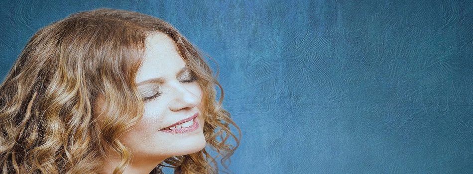 ΕΛΕΝΗ ΤΣΑΛΙΓΟΠΟΥΛΟΥ & BOGAZ MUSIQUE | ΦΕΣΤΙΒΑΛ ΣΤΗ ΘΑΛΑΣΣΑ – ΛΙΠΑΣΜΑΤΑ 2018