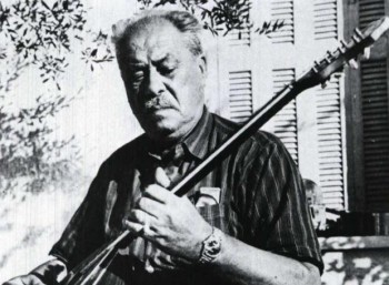 Ο Μάρκος, η Φραγκοσυριανή, ο Μπάτης και το μουσείο στη Σύρο