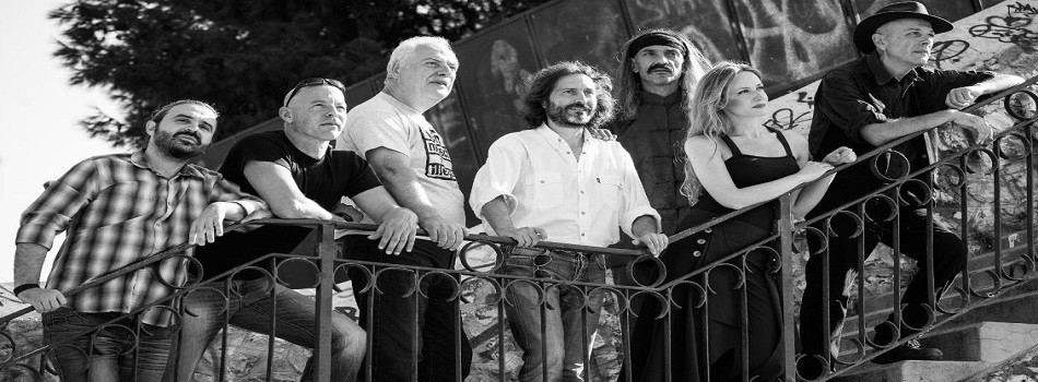 Οι Χαΐνηδες στον Σταυρό Του Νότου