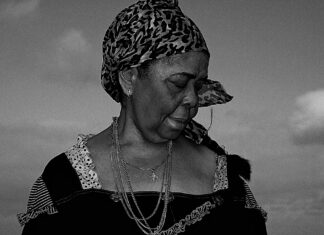 Cesaria Evora | Η ξυπόλητη ντίβα από το Πράσινο Ακρωτήρι, ήταν η φωνή του “Κόσμου”