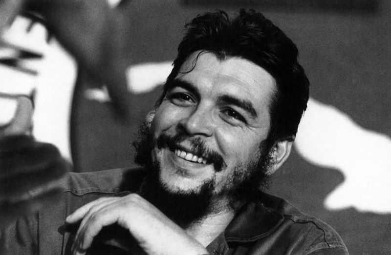 Hasta Siempre Comandante