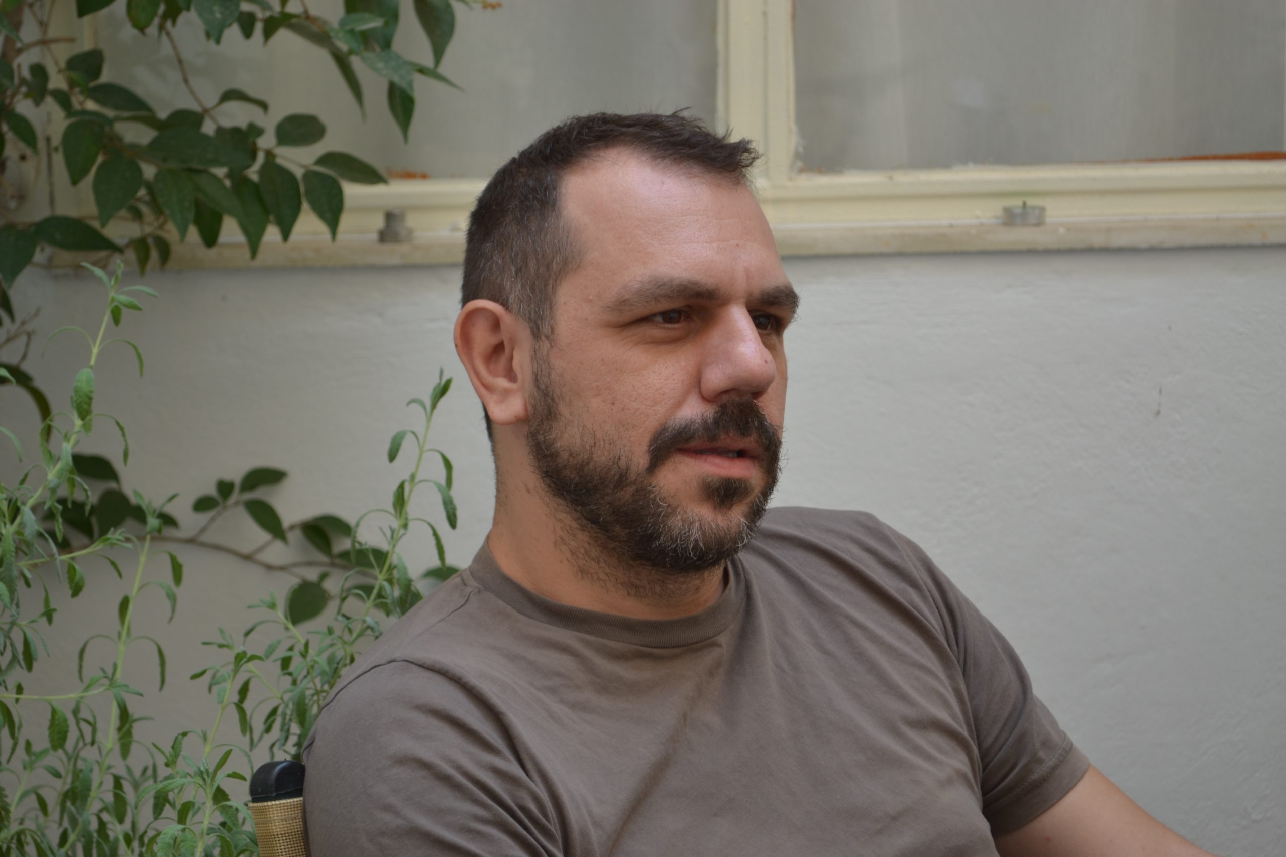 O Σταύρος Δάλκος στο “Ολόγραμμα” με τον Βασίλη Κομύτη στο www.metadeftero.gr