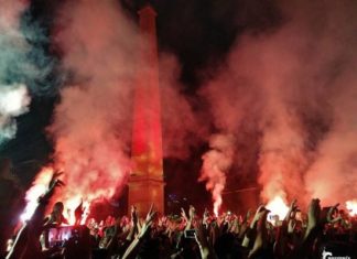Μέρες καλύτερες θα `ρθούν, τίποτα πια δε σβήνει τη δίψα, τη λαχτάρα μου, την εμορφιά μου εκείνη