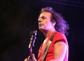 70 χρόνια ροκ | Βασίλης Παπακωνσταντίνου