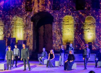 Η ΟΜΟΡΦΗ ΠΟΛΗ ΤΟΥ ΜΙΚΗ ΘΕΟΔΩΡΑΚΗ ΣΕ ONLINE STREAMING – WORLDWIDE ΑΠΟ ΤΟ ΗΡΩΔΕΙΟ ΜΟΝΟ ΓΙΑ ΔΥΟ ΠΡΟΒΟΛΕΣ