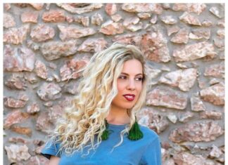 Συνέντευξη : Η Ζαχαρούλα Κληματσάκη στις www.mousikesebeeries.gr