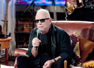 Απόψε ο θρύλος της ροκ Eric Burdon, στο #ΜουσικόΚουτί