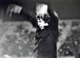 “Ο ΜΟΝΟΣ ΑΝΘΡΩΠΟΣ ΠΟΥ ΕΙΔΑ ΝΑ ΠΕΤΑΕΙ” του Φοίβου Δεληβοριά!