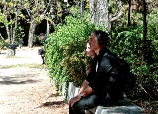 Συνέντευξη : CONTACT | Μιλήσαμε με τους ηθοποιούς της παραστασης, Ελίνα Γιαννάκη & Δημήτρη Μαζιώτη!