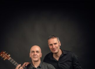 “Με 2 κιθάρες” | Ορφέας Περίδης – Μανόλης Ανδρουλιδάκης στο Ίλιον Plus