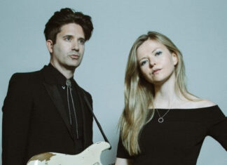 Still Corners live | Athens, Gagarin205