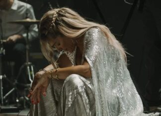 Δεν μας πειράζει που καίγεται η μισή χώρα, που κινδυνεύει ένας απεργός πείνας, που ένας βιαστής είναι ελεύθερος, μας πειράζει ένας μουσικός που έβαλε σαγιονάρες!