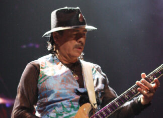 Κατέρρευσε επί σκηνής ο Carlos Santana!