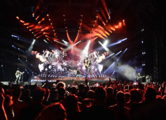 Alice Cooper & Scorpions μάγεψαν την Αθήνα