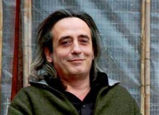 Χρόνια πολλά ρε μεγάλε Γιάννη Αγγελάκα