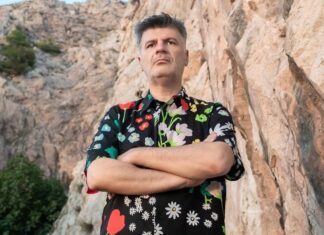 Ο Φοίβος Δεληβοριάς live στο Θέατρο Βράχων – Μαζί του η Νεφέλη Φασούλη | ΣΕΠΤΕΜΒΡΙΟΣ 2023