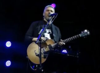 Αλκίνοος Ιωαννίδης : “Έρχομαι από τη λάσπη, τους πνιγμένους ανθρώπους, τα πνιγμένα ζώα, τα πεσμένα δέντρα” (vid)