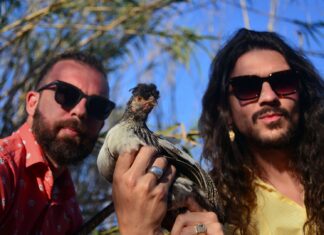 Οι “Νήσων Τέκνα” στην πρώτη τους μεγάλη συναυλία στην Αθήνα