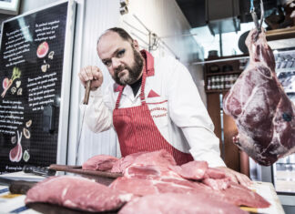 «Κρυπτόγαμα»: Ο μονόλογος του Μιχάλη Αλμπάτη σε σκηνοθεσία Νικαίτης Κοντούρη στην Πειραιώς 260