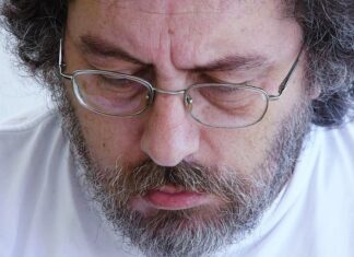 Το Athens Jazz αποχαιρετά με βαθιά θλίψη τον Γιώργο Χαρωνίτη, που έφυγε από τη ζωή.