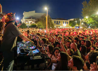 ΠΡΩΤΟΜΑΓΙΑ ΣΤΗΝ ΑΘΗΝΑ ΚΑΙ 200 ΕΚΔΗΛΩΣΕΙΣ ΓΙΑ ΟΛΟ ΤΟΝ ΜΑΙΟ | ΦΕΣΤΙΒΑΛ ΔΗΜΟΥ ΑΘΗΝΑΙΩΝ