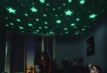 “Παιδιά Του Φεγγαριού” | Ο νέος δίσκου του VLOSPA με ΛΕΞ, ΣΑΤΤΙ, BLOODY HAWK & GUS G