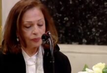 Ο συγκλονιστικός επικήδειος της Χάρουλας Αλεξίου στο τελευταίο αντίο στη Μαρινέλλα