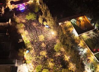 Χιλιάδες κόσμου στη μεγάλη συναυλία μνήμης του ΚΚΕ εχθές το βράδυ στην Καισαριανή