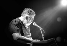 Sold out η μεγάλη συναυλία – αφιέρωμα στον Θάνο Μικρούτσικο στο Δημοτικό Θέατρο Λυκαβηττού