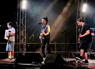 ΟΙ LOCOMONDO LIVE ΣΤΟ ΓΑΛΑΤΣΙ ΜΕ ΕΛΥΘΕΡΗ ΕΙΣΟΔΟ