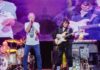 Oι Deep Purple έπαιξαν ξανά όλοι μαζί το “Smoke on the water” (vid)