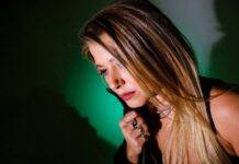 Η ΙΟΥΛΙΑ ΚΑΡΑΠΑΤΑΚΗ ΕΠΙΣΤΡΕΦΕΙ ΣΤΟΝ ΣΤΑΥΡΟ ΤΟΥ ΝΟΤΟΥ